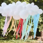 Kit Nuvola di Palloncini e Strisce Arcobaleno