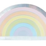 8 Piatti Arcobaleno Pastello e Bordo Iridescente