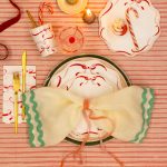 8 Piattini Bianchi con Fiocco Rosso e Rosa