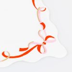 16 Tovaglioli Piccoli Bianchi con Fiocco Rosso e Rosa